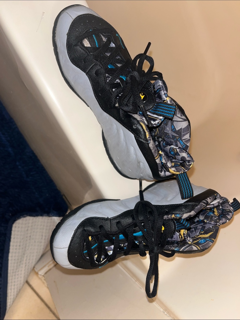 Nike air FoamaKids Black and Gray High-Top Sneakers with Blue and Yellow